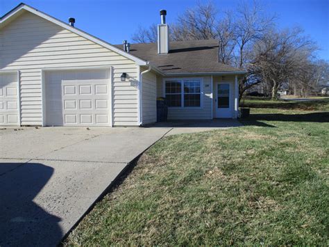 homes for rent eudora ks